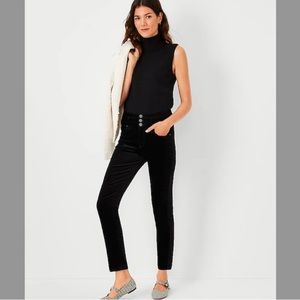 NEW Ann Taylor Petite Sculpting Pocket High Rise Jet Black Skinny Jeans Size: 6